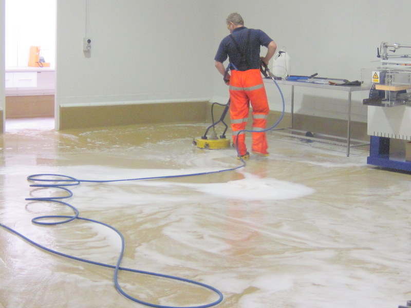 Floors - Initial clean up of floors prior to processing